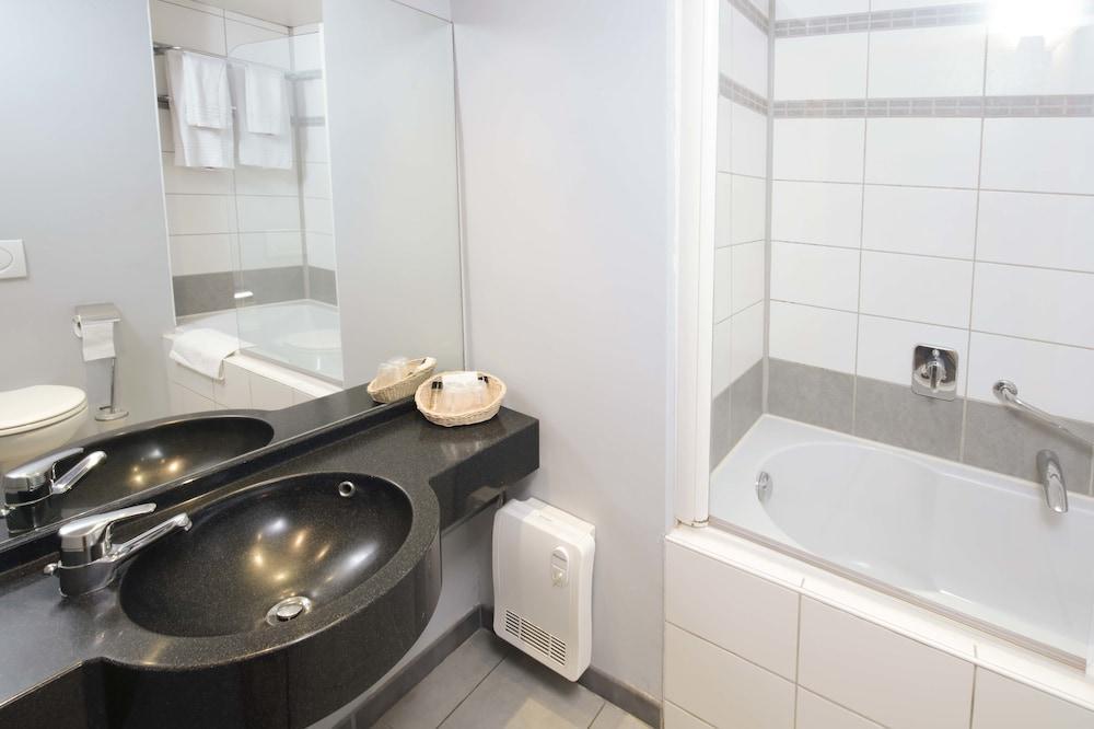 Hotel Les Jardins De La Molignee Dinant Eksteriør bilde