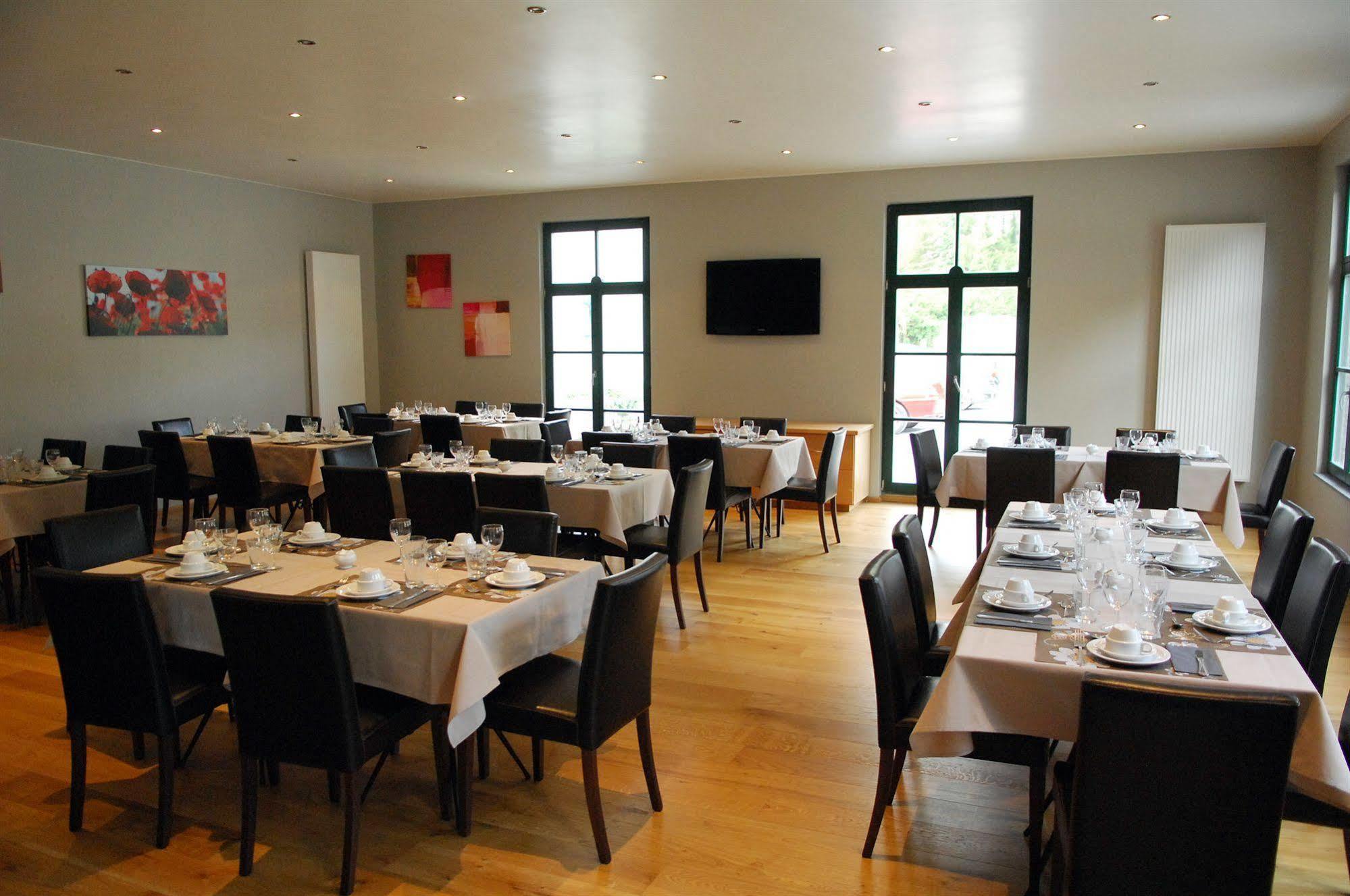 Hotel Les Jardins De La Molignee Dinant Eksteriør bilde